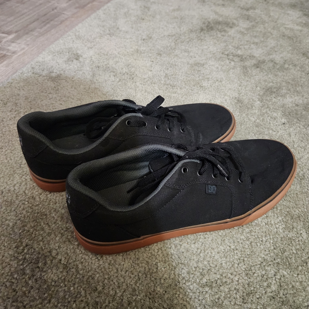 DC Men's Black Skate Shoes